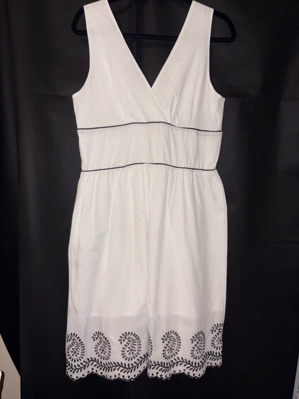 White Sleeveless V-Neck Embroidered Summer Dress by Mint Green XL